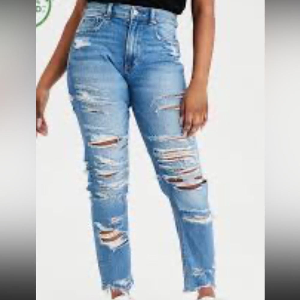 American Eagle Women's High-Rise Distressed Mom Jeans, Light Blue, Size:0